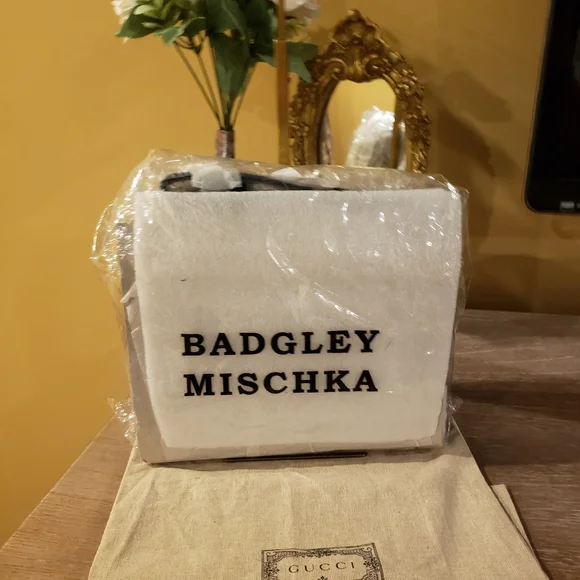 NWT! Badgley Mischka Black and Cream Sherpa Satchel